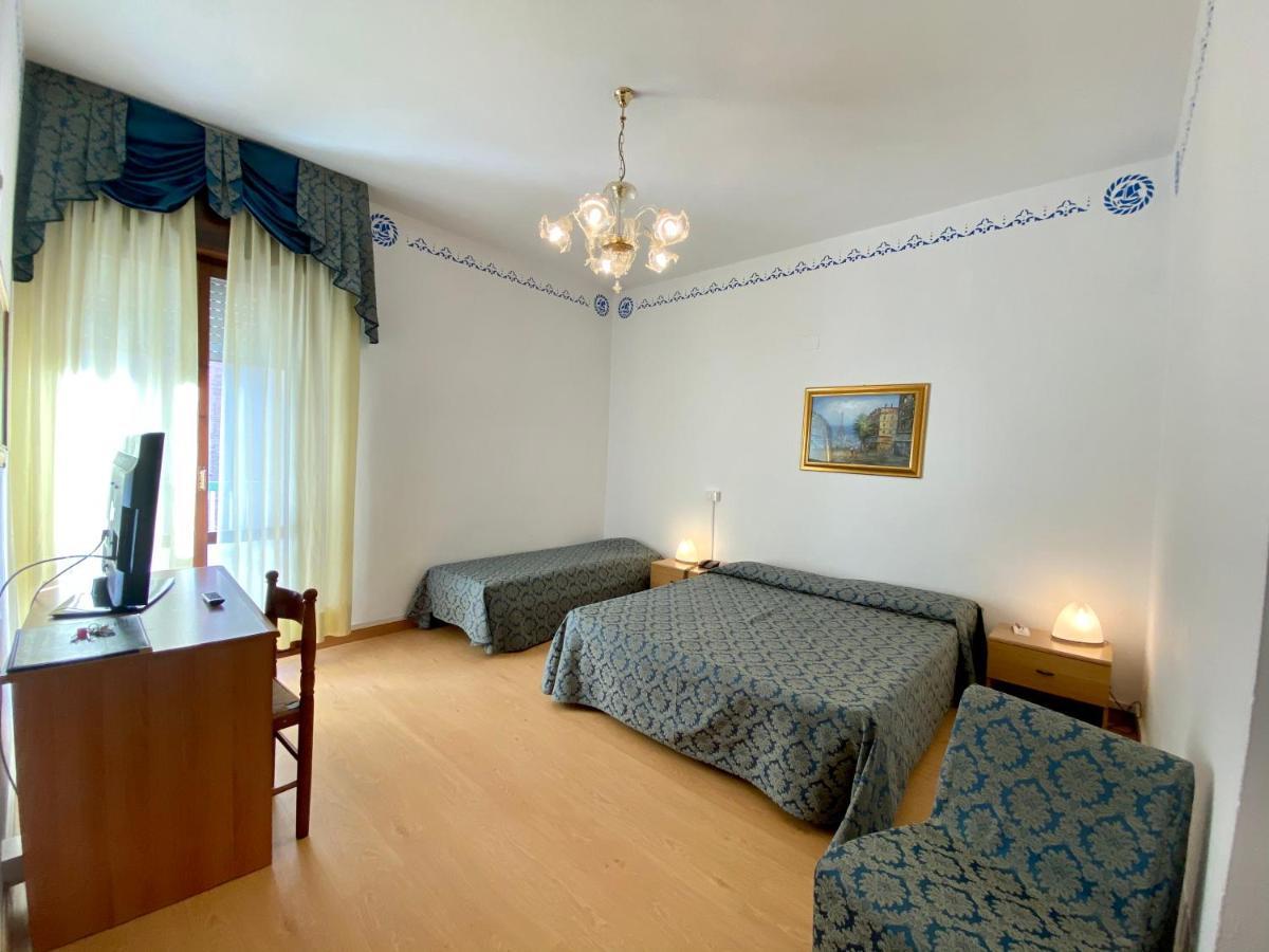 Hotel Florida ليدو دي يسولو المظهر الخارجي الصورة