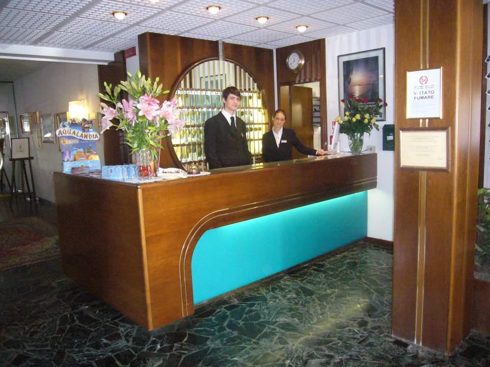 Hotel Florida ليدو دي يسولو المظهر الخارجي الصورة