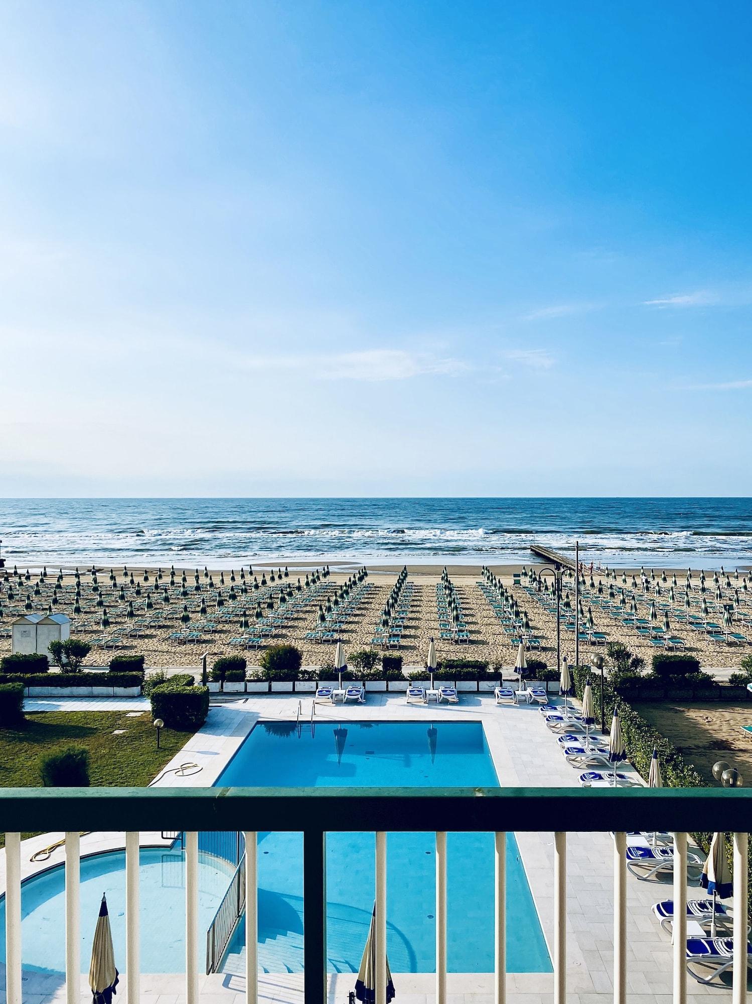 Hotel Florida ليدو دي يسولو المظهر الخارجي الصورة