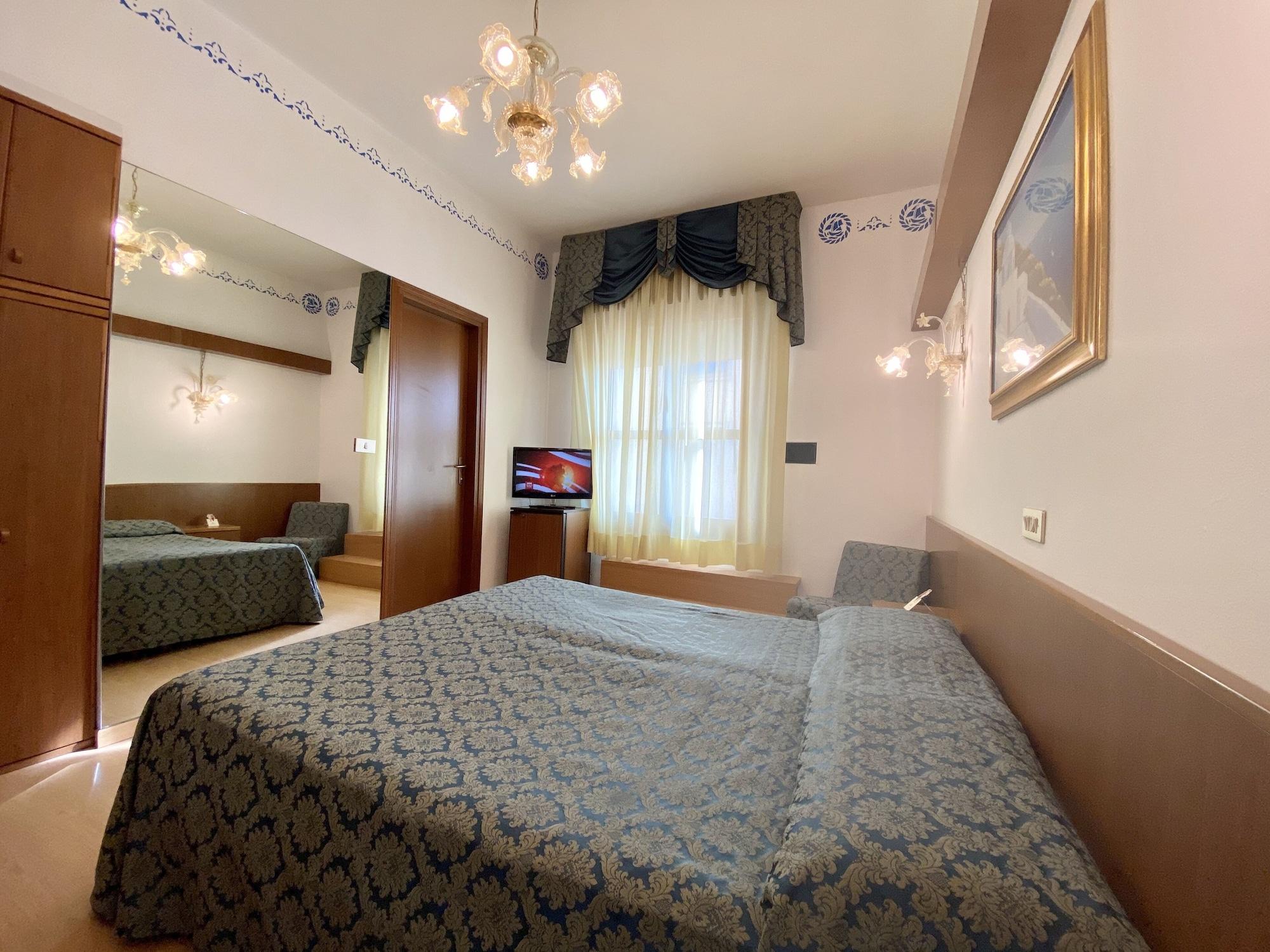 Hotel Florida ليدو دي يسولو المظهر الخارجي الصورة