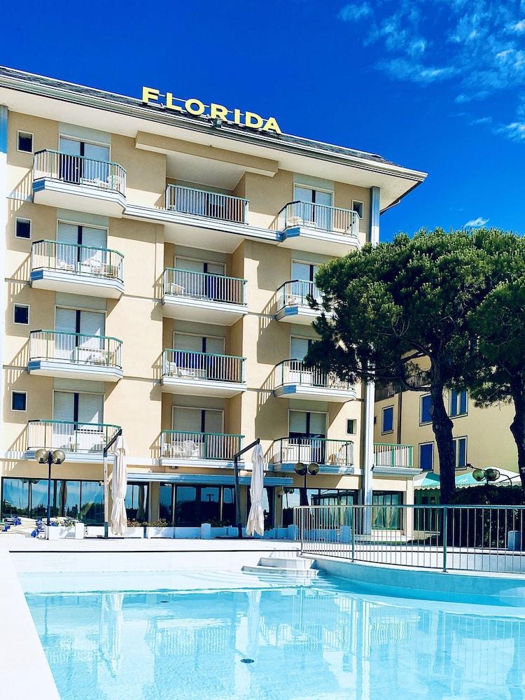 Hotel Florida ليدو دي يسولو المظهر الخارجي الصورة
